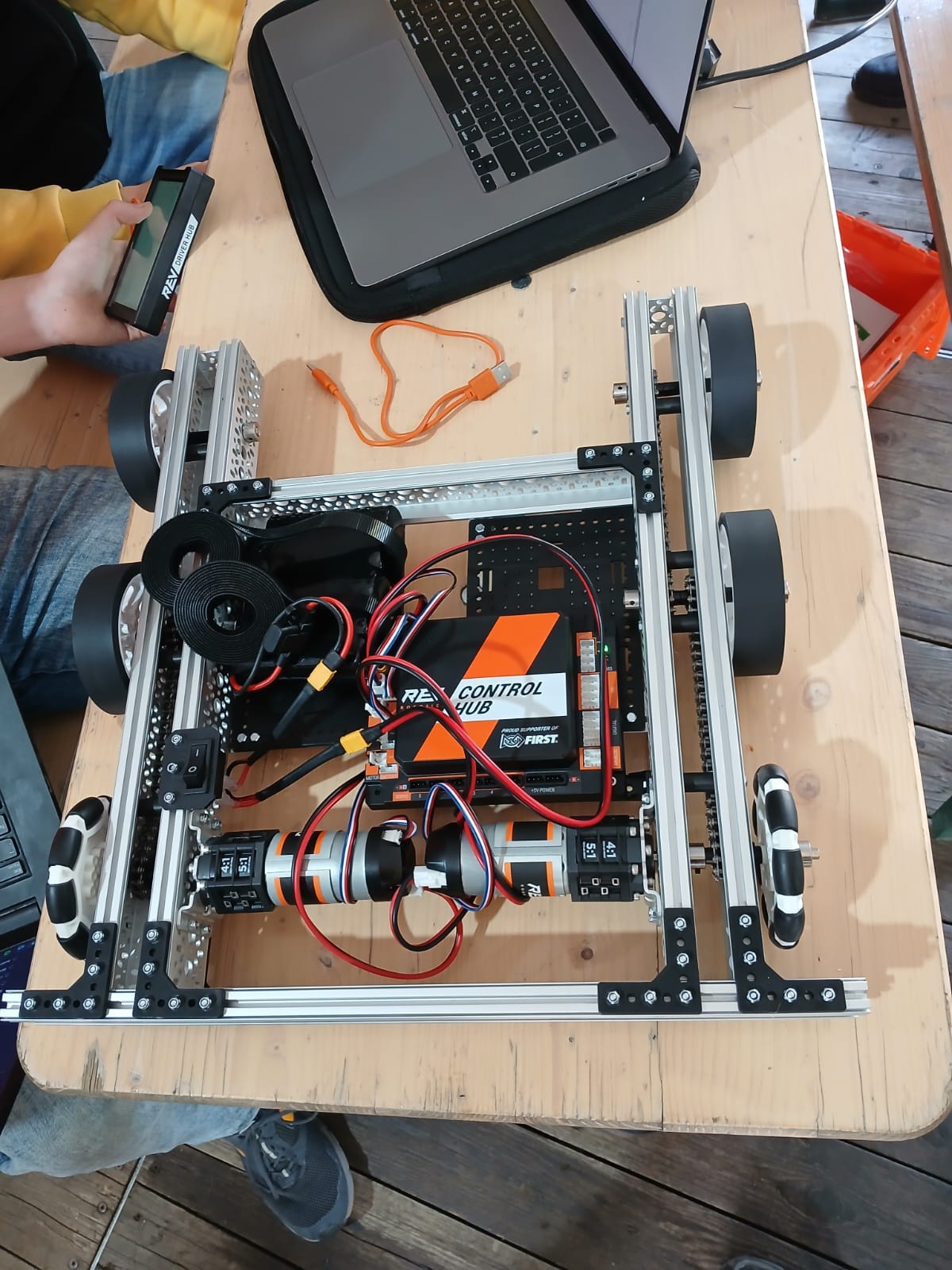 Werken aan de robot
